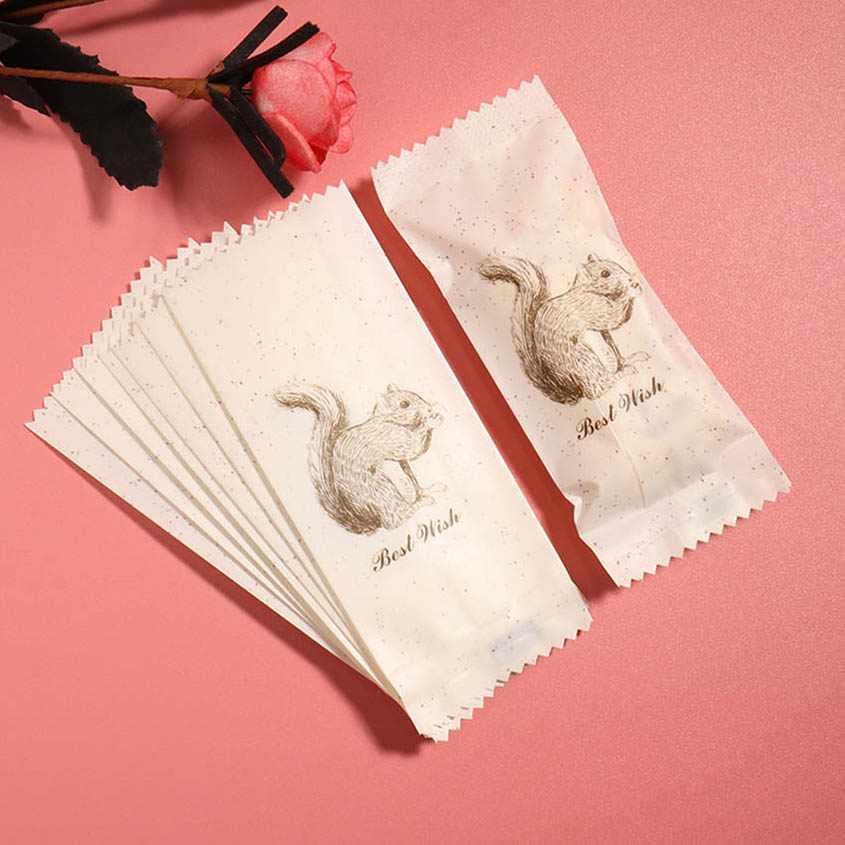 Papier d'emballage cadeau Noug - Food Halloween Snacks avis et prix