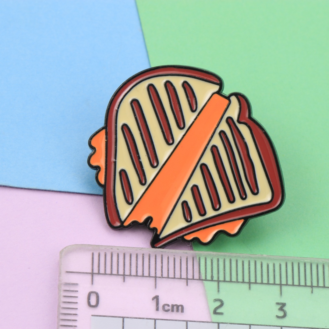 Broche en émail motif sandwich - Zinc Food Snacks avis et prix