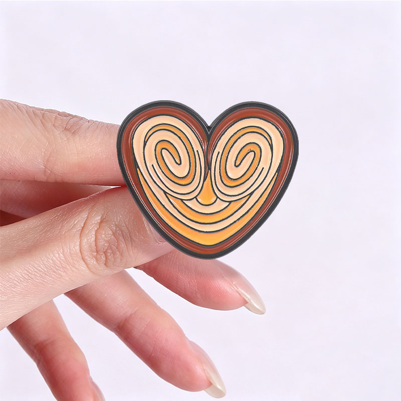 Broche en émail en forme de ch - Zinc Food Snacks avis et prix